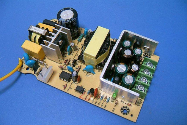 查看電容器的技術(shù)指標(biāo)有哪些？